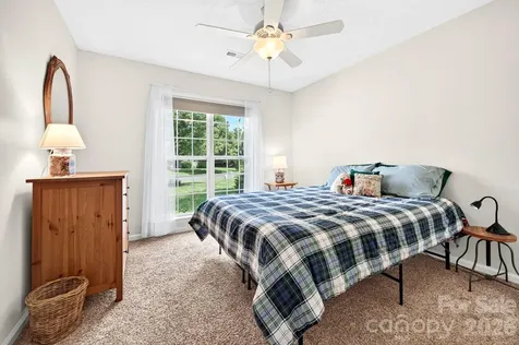 35 Meadow Pathway Drive Fletcher NC 28732