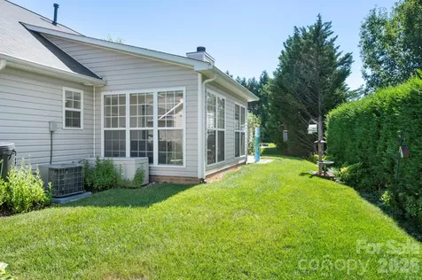 35 Meadow Pathway Drive Fletcher NC 28732