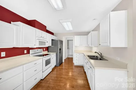 35 Meadow Pathway Drive Fletcher NC 28732