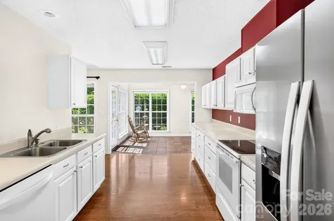 35 Meadow Pathway Drive Fletcher NC 28732