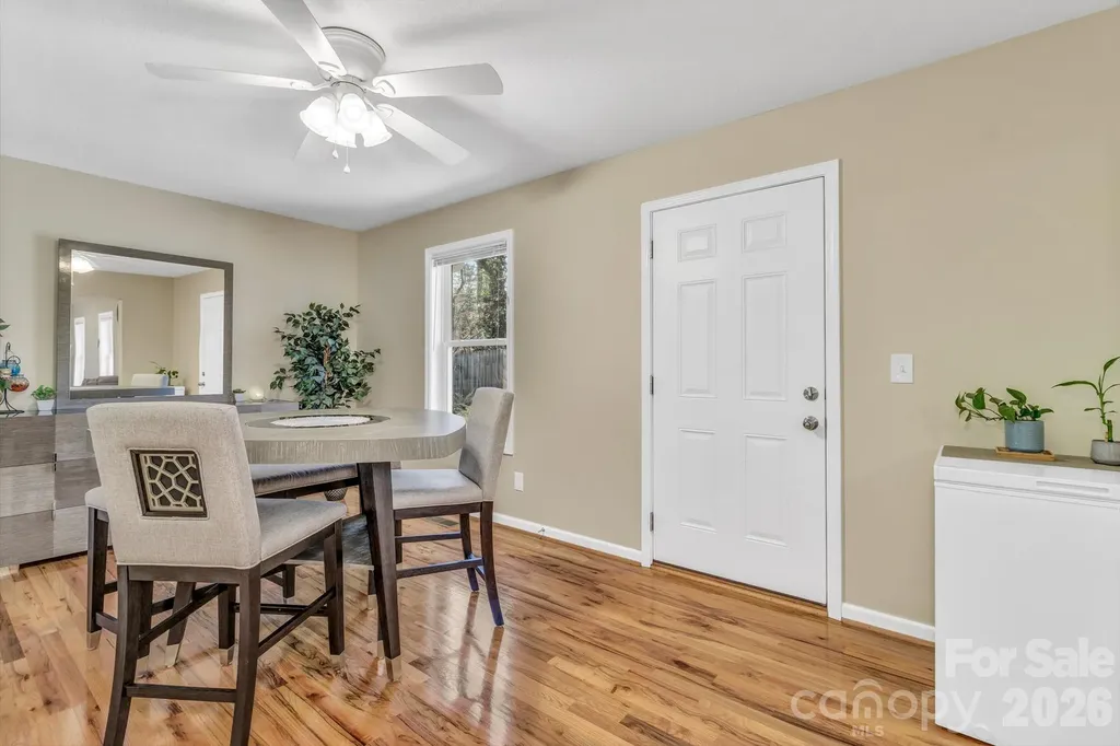 210 Allen Paul Drive Hendersonville NC 28791