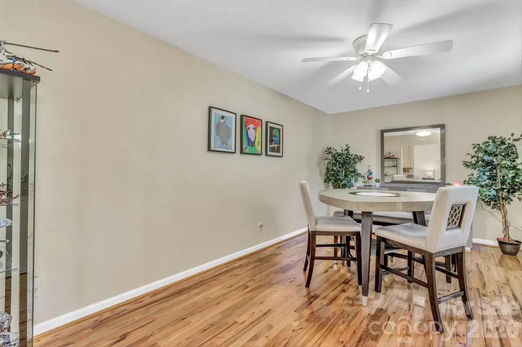 210 Allen Paul Drive Hendersonville NC 28791