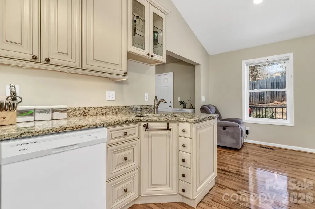 210 Allen Paul Drive Hendersonville NC 28791