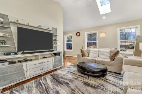 210 Allen Paul Drive Hendersonville NC 28791