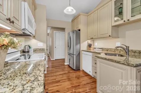 210 Allen Paul Drive Hendersonville NC 28791
