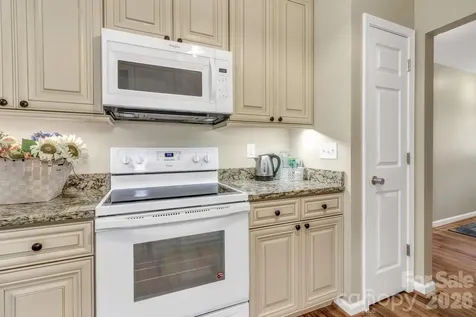 210 Allen Paul Drive Hendersonville NC 28791
