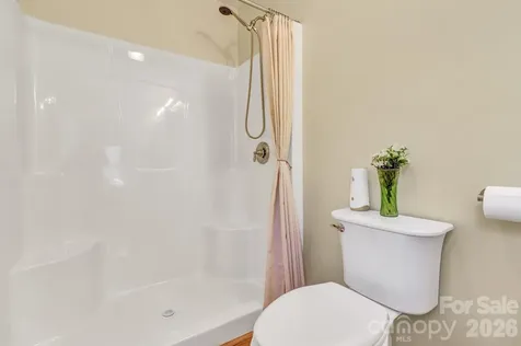 210 Allen Paul Drive Hendersonville NC 28791