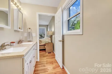 210 Allen Paul Drive Hendersonville NC 28791