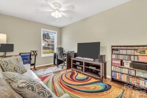 210 Allen Paul Drive Hendersonville NC 28791
