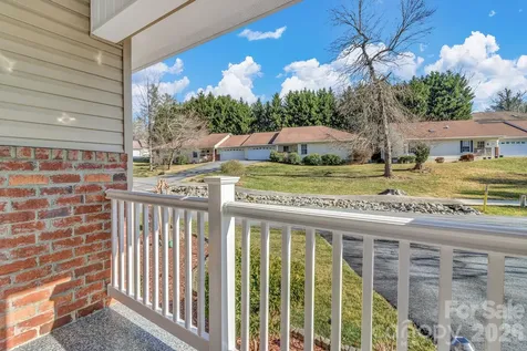 210 Allen Paul Drive Hendersonville NC 28791