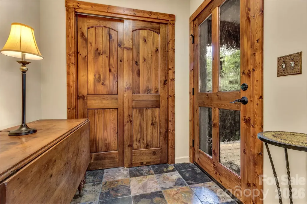 237 Woodys Drive Hendersonville NC 28792