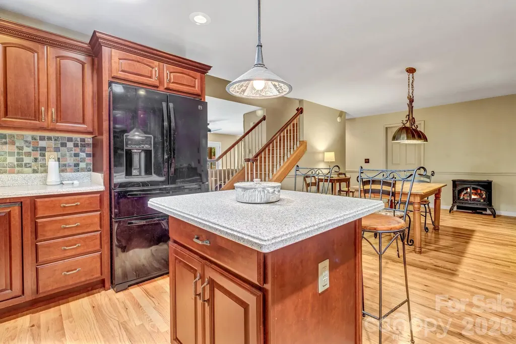 237 Woodys Drive Hendersonville NC 28792