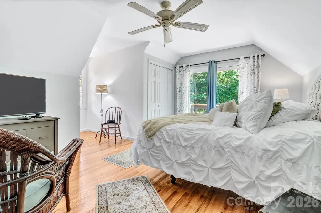 237 Woodys Drive Hendersonville NC 28792