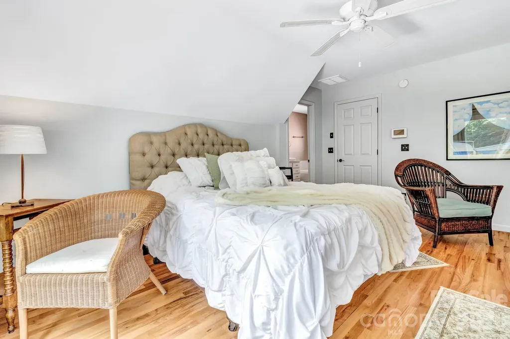 237 Woodys Drive Hendersonville NC 28792
