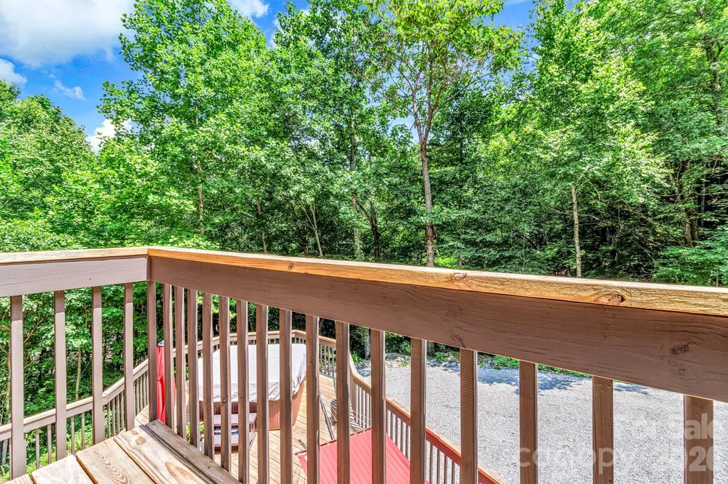 237 Woodys Drive Hendersonville NC 28792