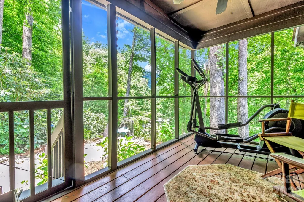 237 Woodys Drive Hendersonville NC 28792