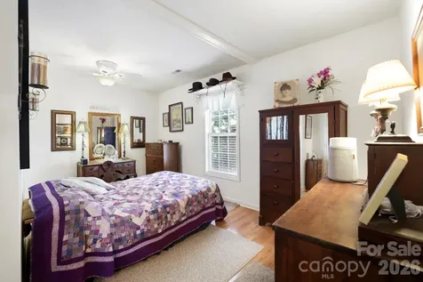 658 Enka Lake Road Candler NC 28715
