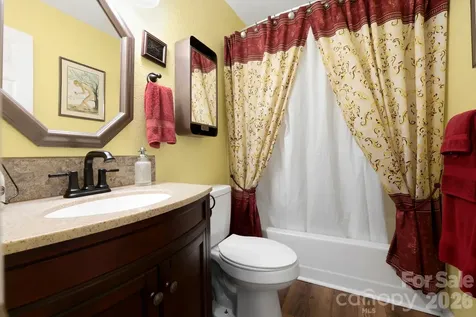 658 Enka Lake Road Candler NC 28715