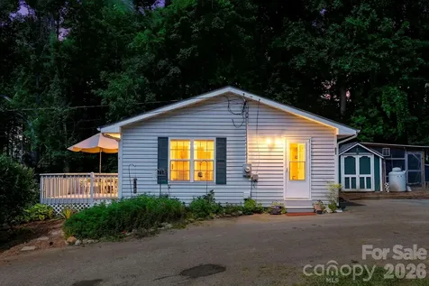 658 Enka Lake Road Candler NC 28715