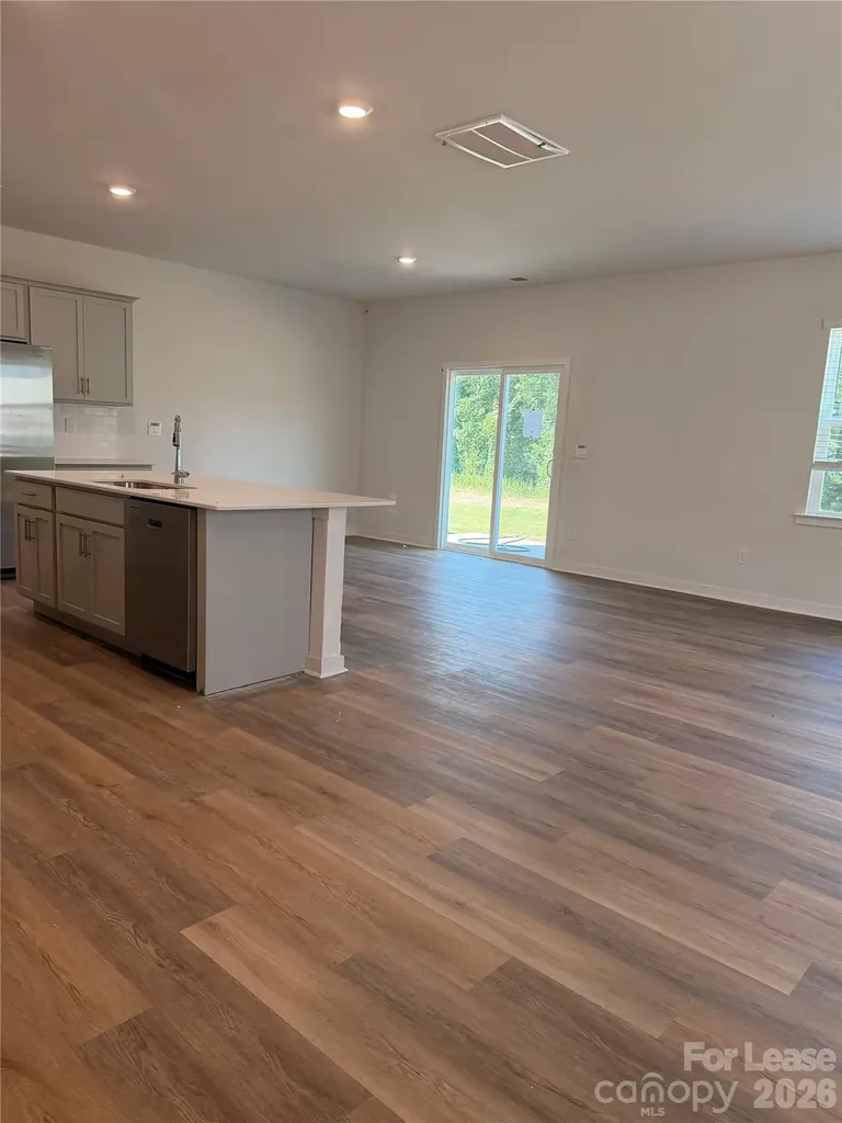 1423 Mammoth Road Hickory NC 28692