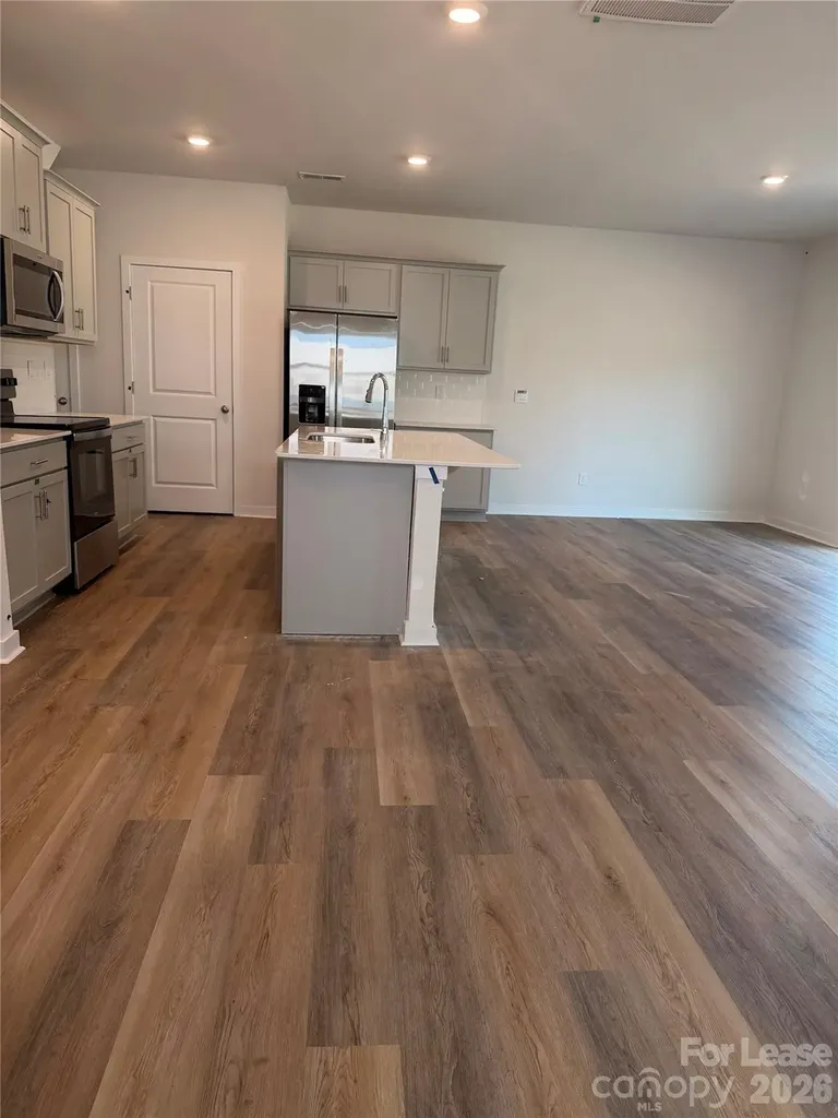 1423 Mammoth Road Hickory NC 28692