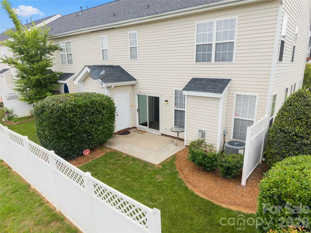 7641 Bluff Point Lane Denver NC 28037