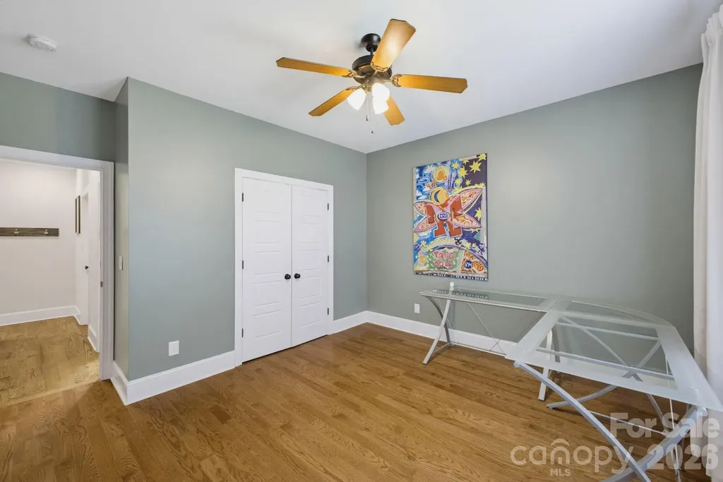 1210 39th Avenue NE Hickory NC 28601