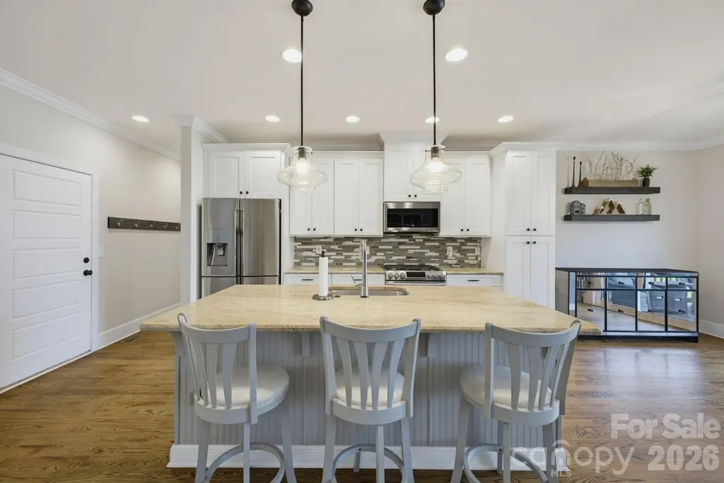 1210 39th Avenue NE Hickory NC 28601