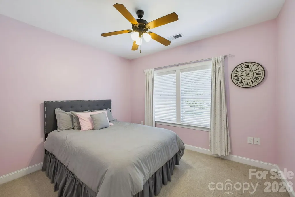 1210 39th Avenue NE Hickory NC 28601