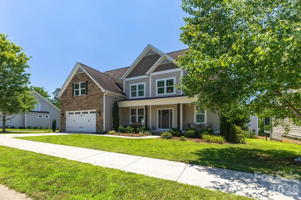 1210 39th Avenue NE Hickory NC 28601
