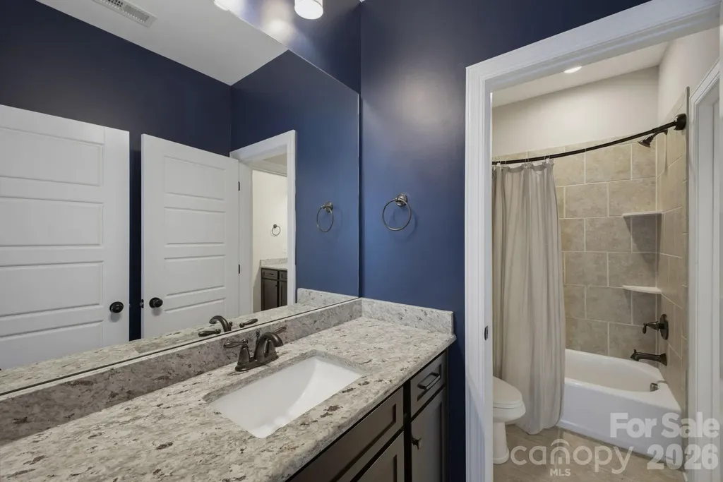 1210 39th Avenue NE Hickory NC 28601