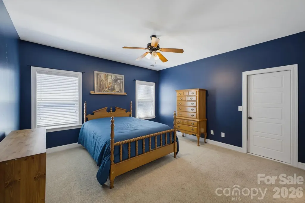1210 39th Avenue NE Hickory NC 28601