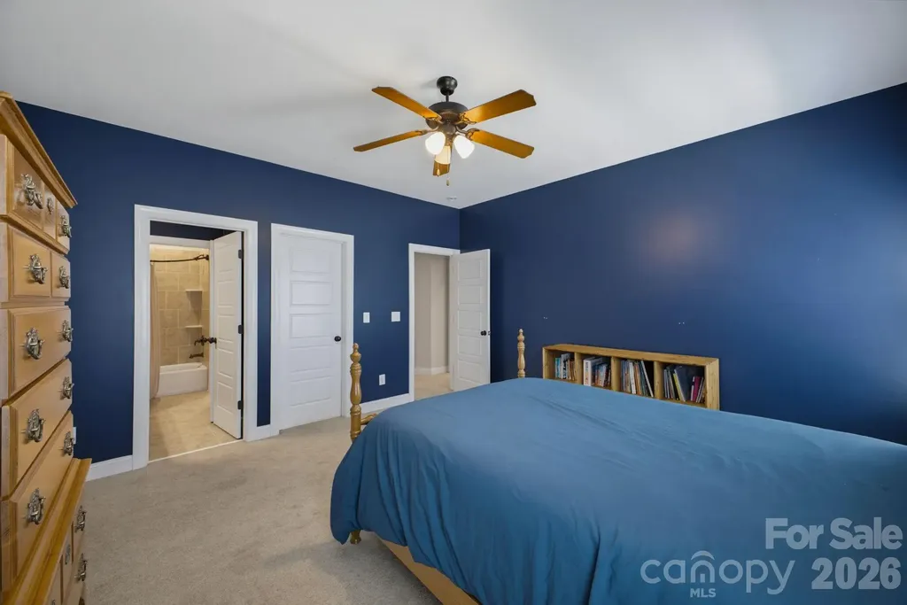 1210 39th Avenue NE Hickory NC 28601