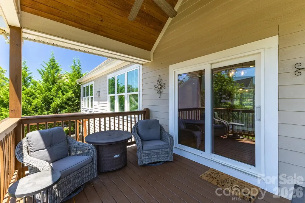 1210 39th Avenue NE Hickory NC 28601