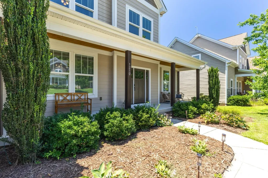 1210 39th Avenue NE Hickory NC 28601