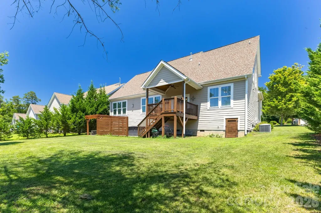 1210 39th Avenue NE Hickory NC 28601