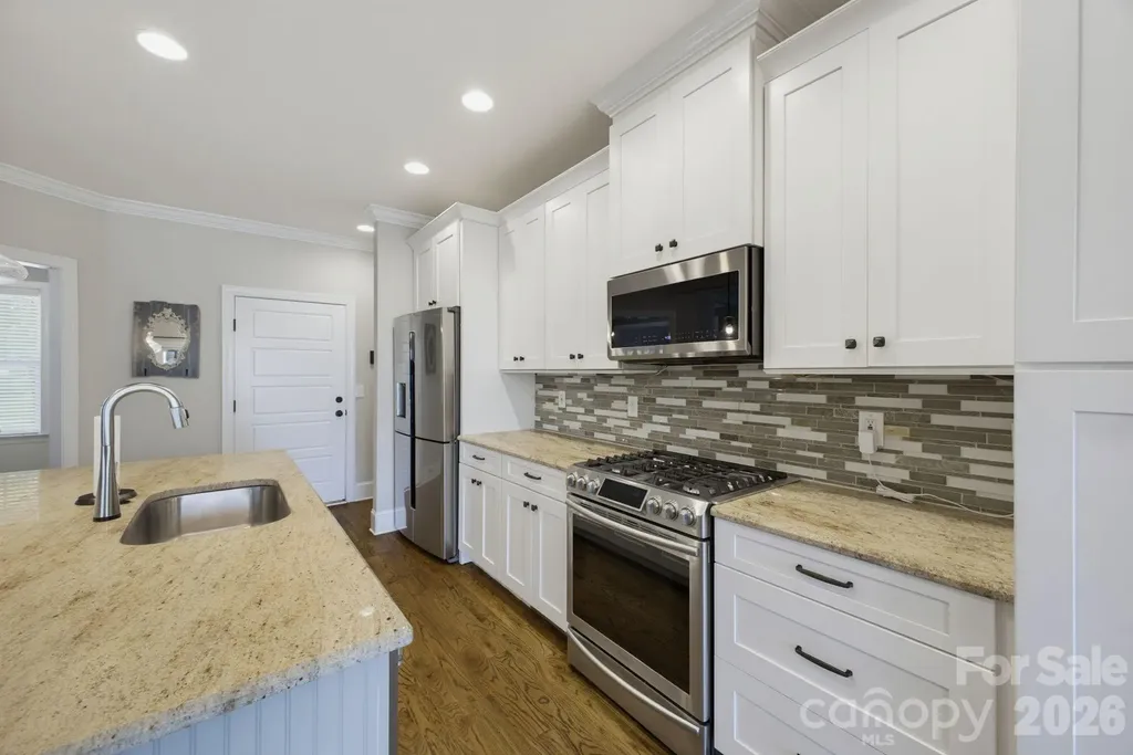 1210 39th Avenue NE Hickory NC 28601