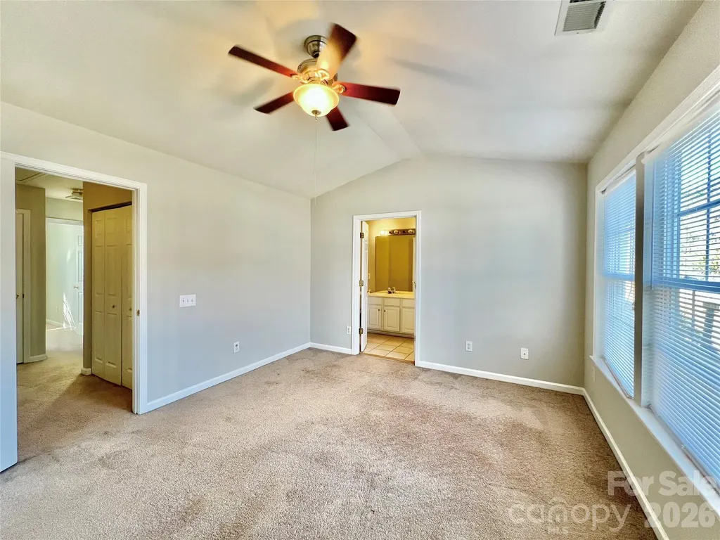 2762 Thornbush Court Charlotte NC 28270