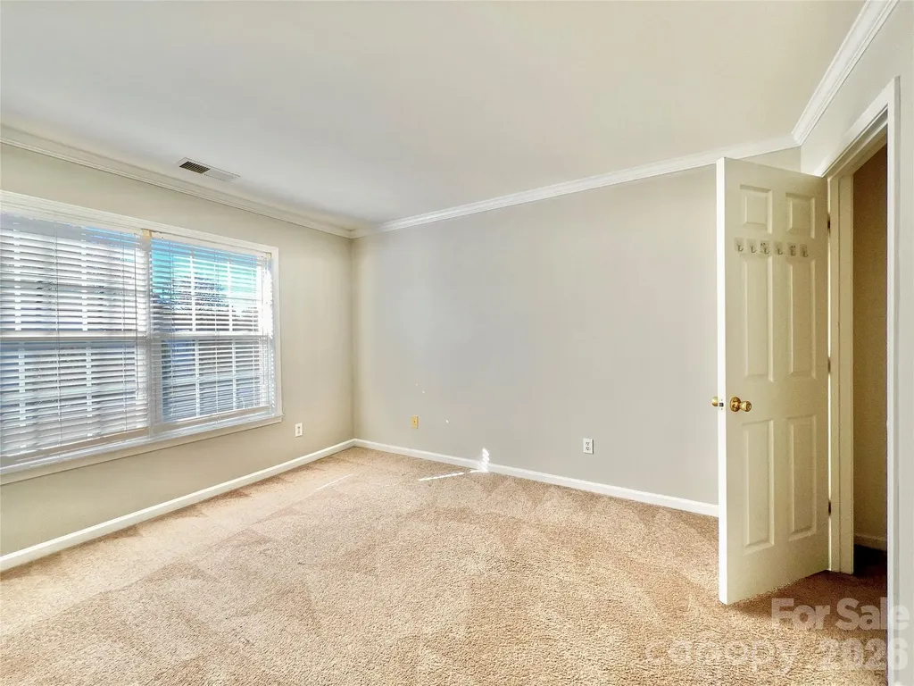2762 Thornbush Court Charlotte NC 28270