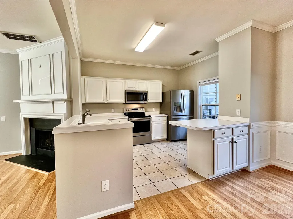 2762 Thornbush Court Charlotte NC 28270