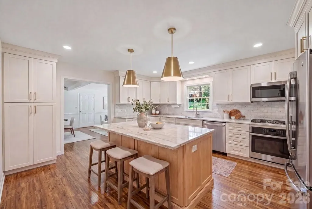 1024 Court Drive Charlotte NC 28211