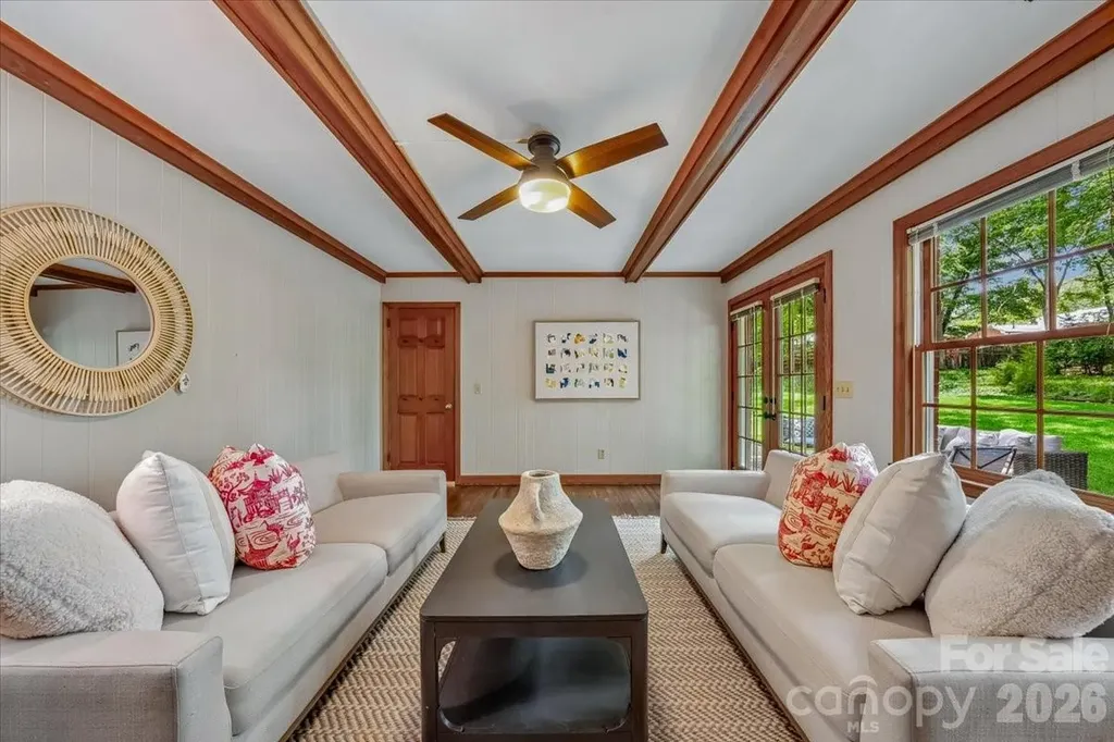 1024 Court Drive Charlotte NC 28211