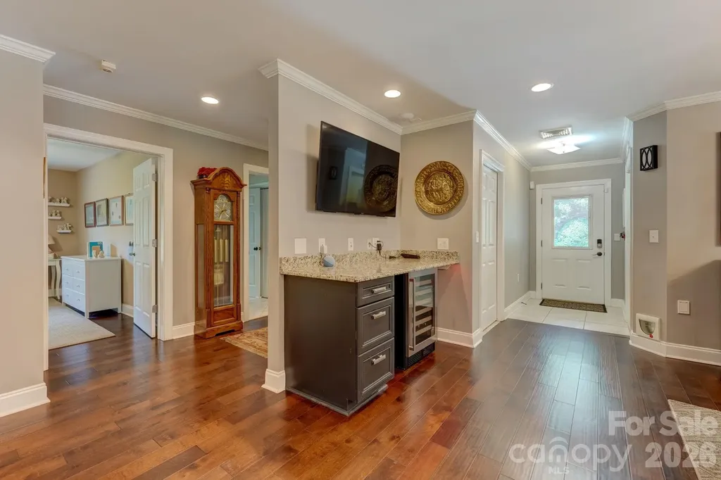 8106 Breezy Hill Drive Browns Summit NC 27214