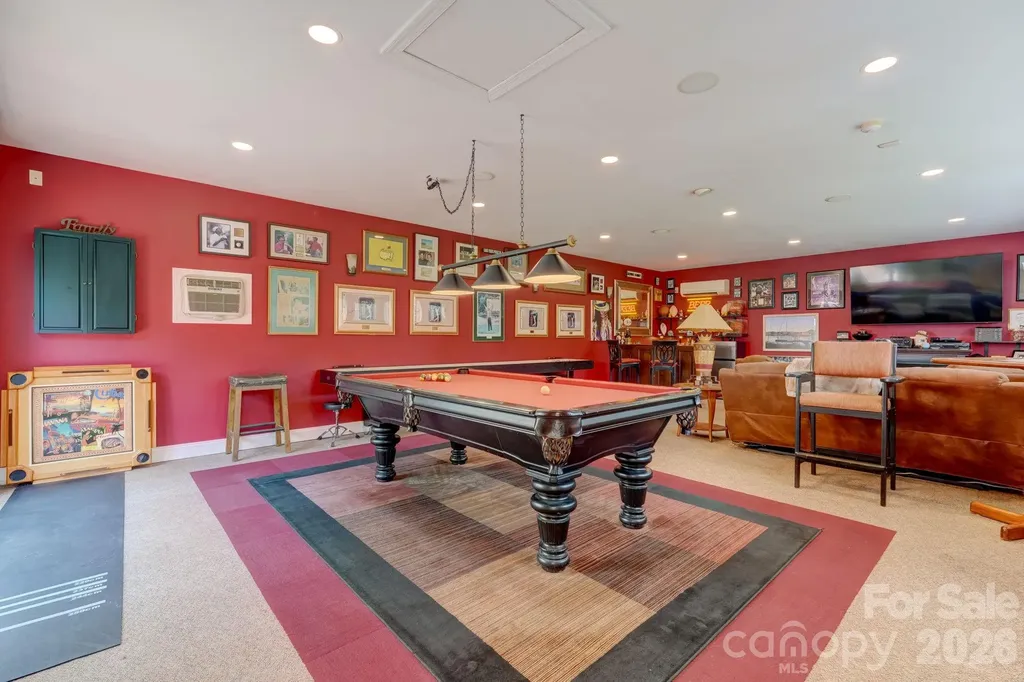 8106 Breezy Hill Drive Browns Summit NC 27214