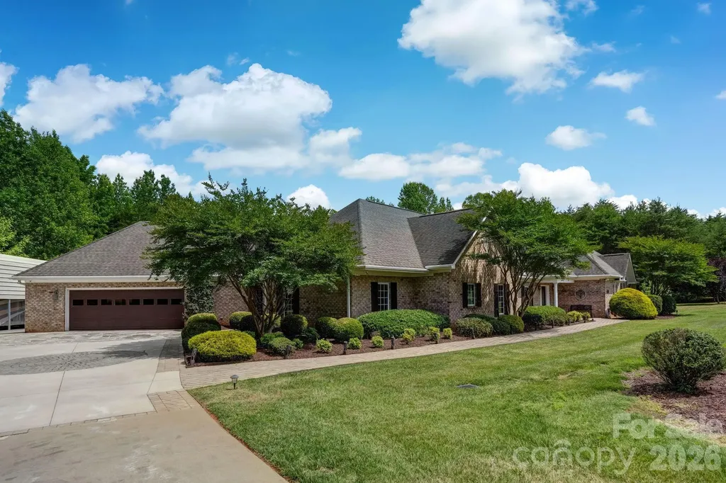 8106 Breezy Hill Drive Browns Summit NC 27214