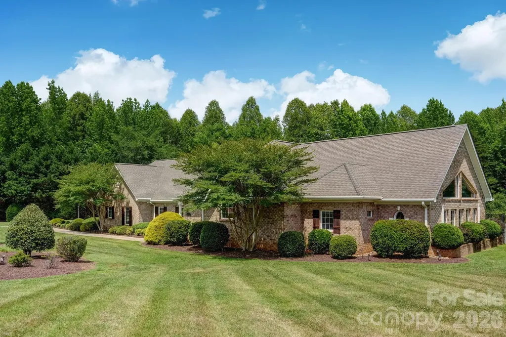 8106 Breezy Hill Drive Browns Summit NC 27214