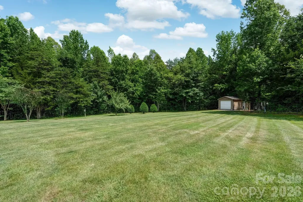 8106 Breezy Hill Drive Browns Summit NC 27214