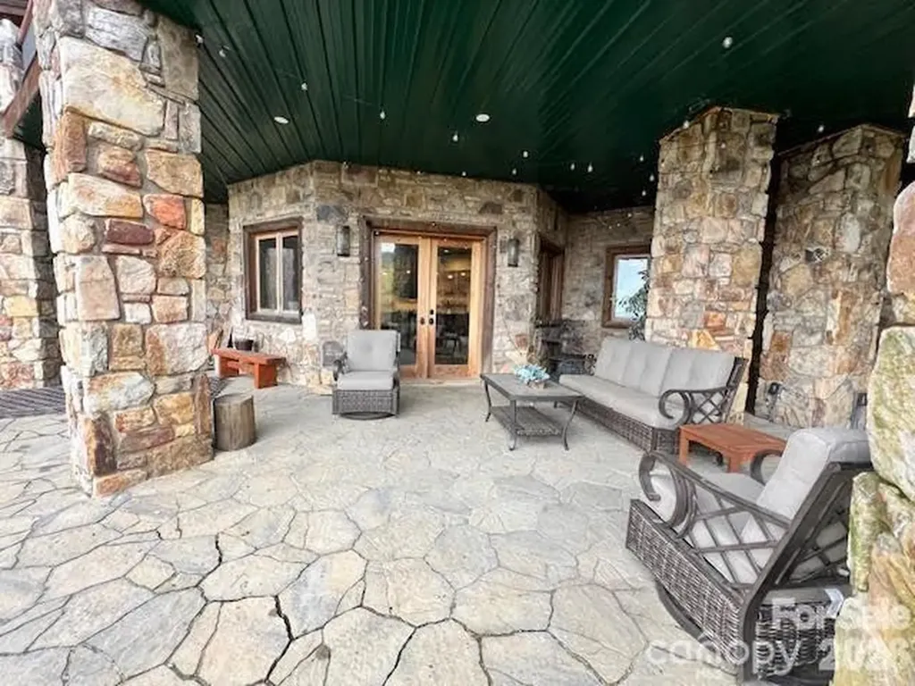 51 Airport Road Mars Hill NC 28754