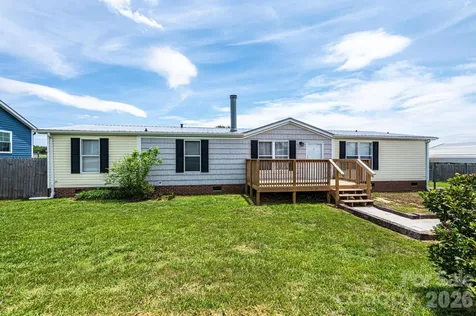 2385 Arrowwood Drive Hickory NC 28601