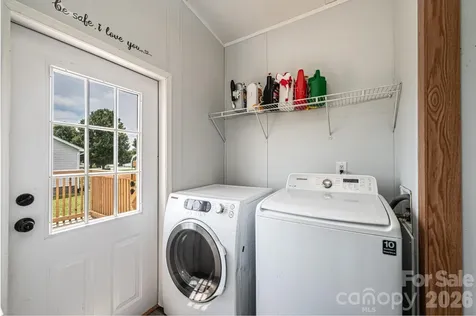 2385 Arrowwood Drive Hickory NC 28601